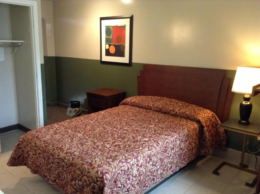 New Sea Breeze Motel Pleasantville Room photo