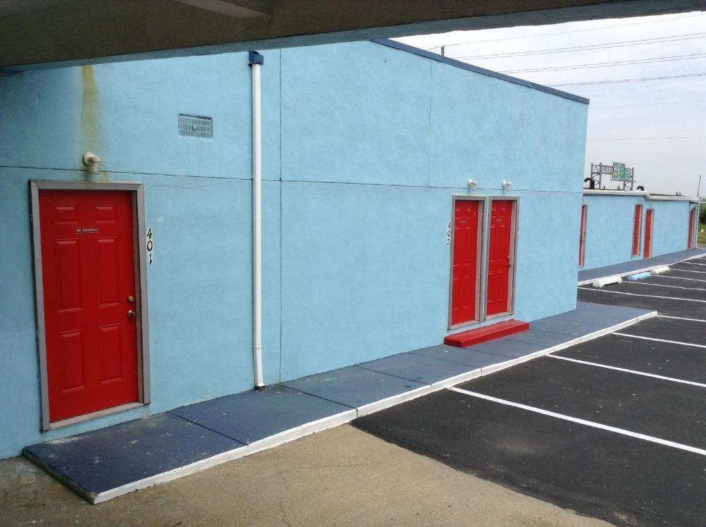New Sea Breeze Motel Pleasantville Room photo